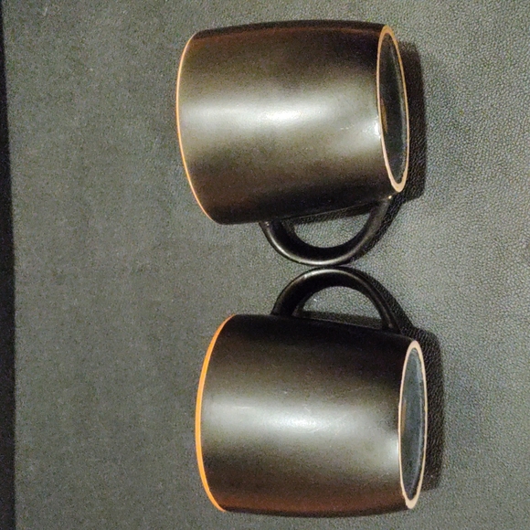 2 black & orange mugs - Picture 6 of 11